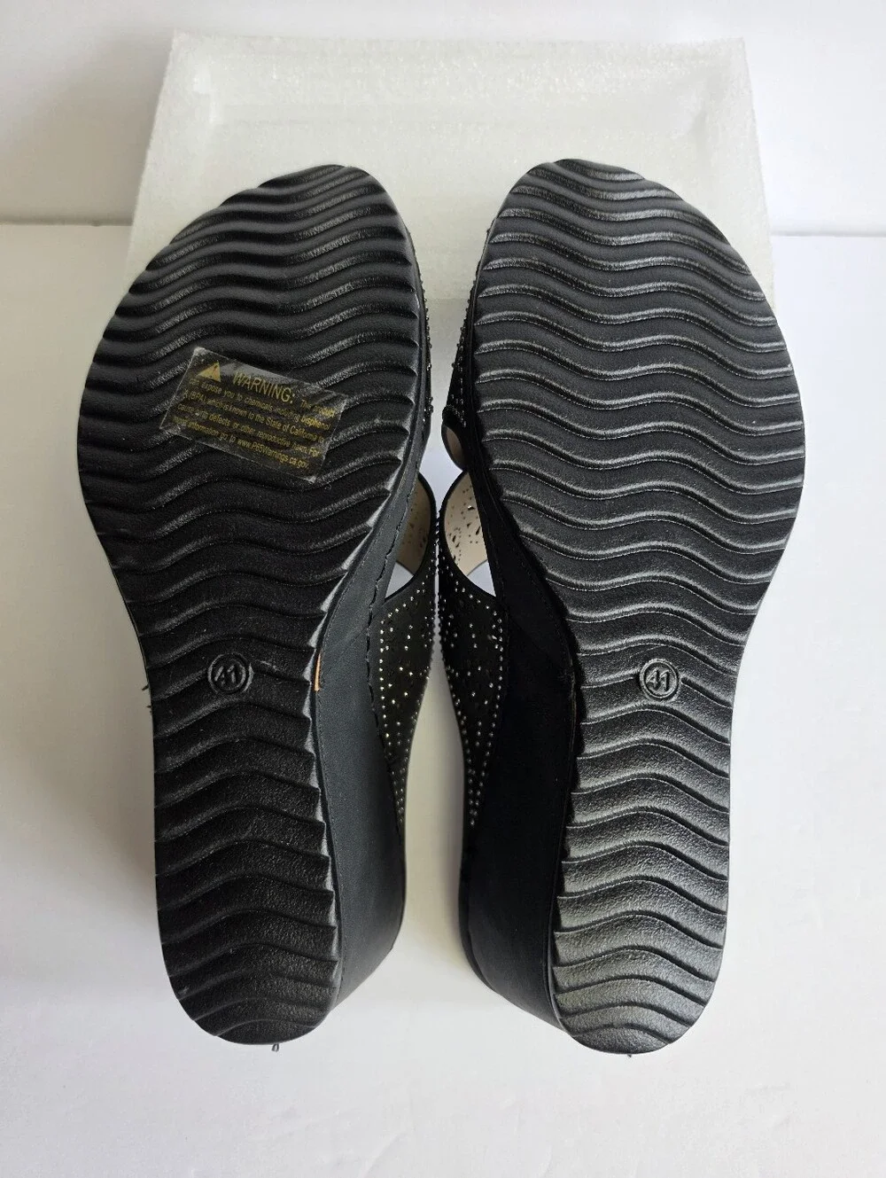 Atalina Women's Black Wedge Shoes Embellished Floral Cut Out Design Size 9 (41)